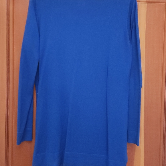 Neiman Marcus Blue Long Sleeve Embellished Tunic - Picture 3 of 13